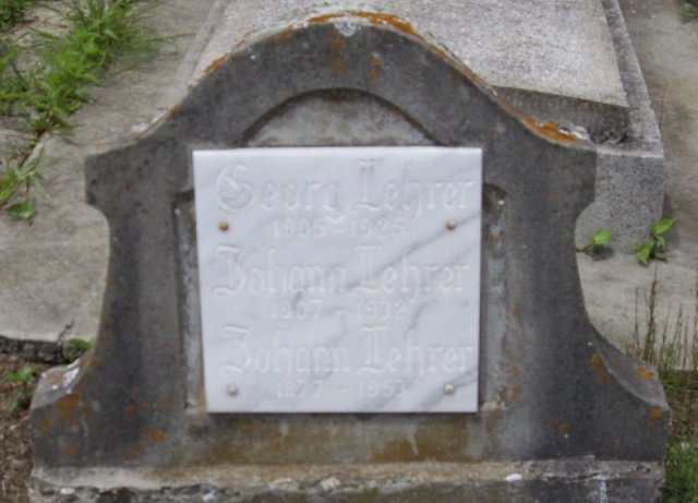 Lehrer Johann 1877-1953 Grabstein